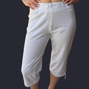 White Capri Pants Crisp white Y2K-style capri pants